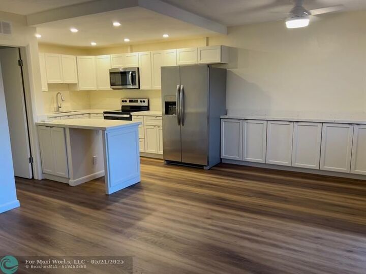 22 SE 3rd Ter 2  Dania Beach FL 33004 photo