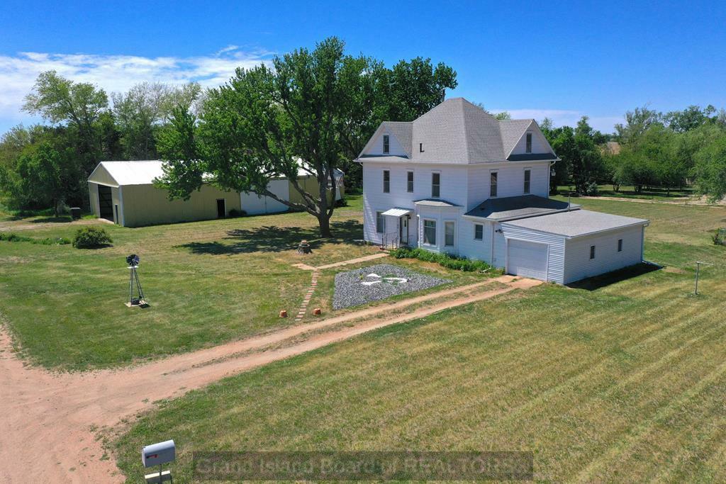 Property Photo: 32491 Road S NE 68818