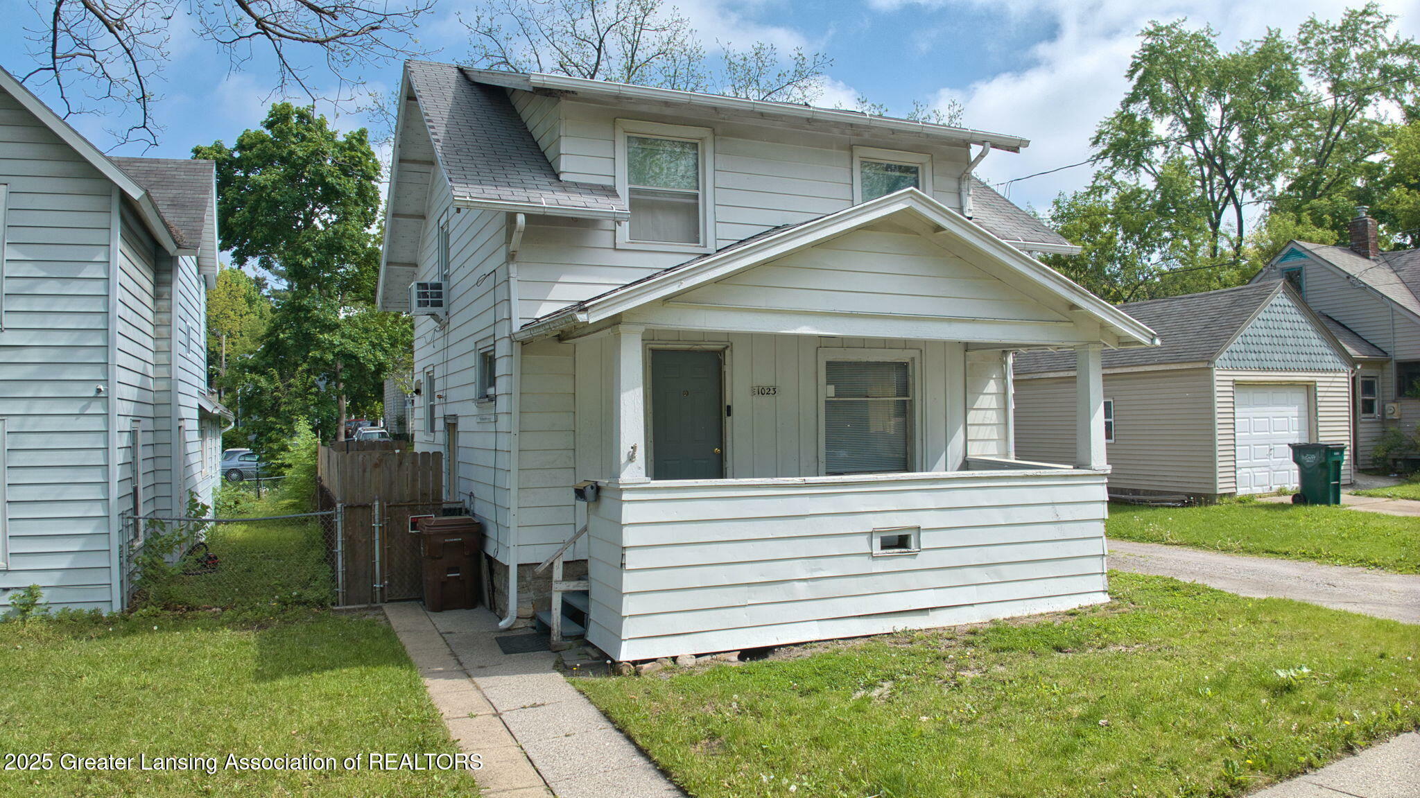 Property Photo: 1023 Bement Street MI 48912