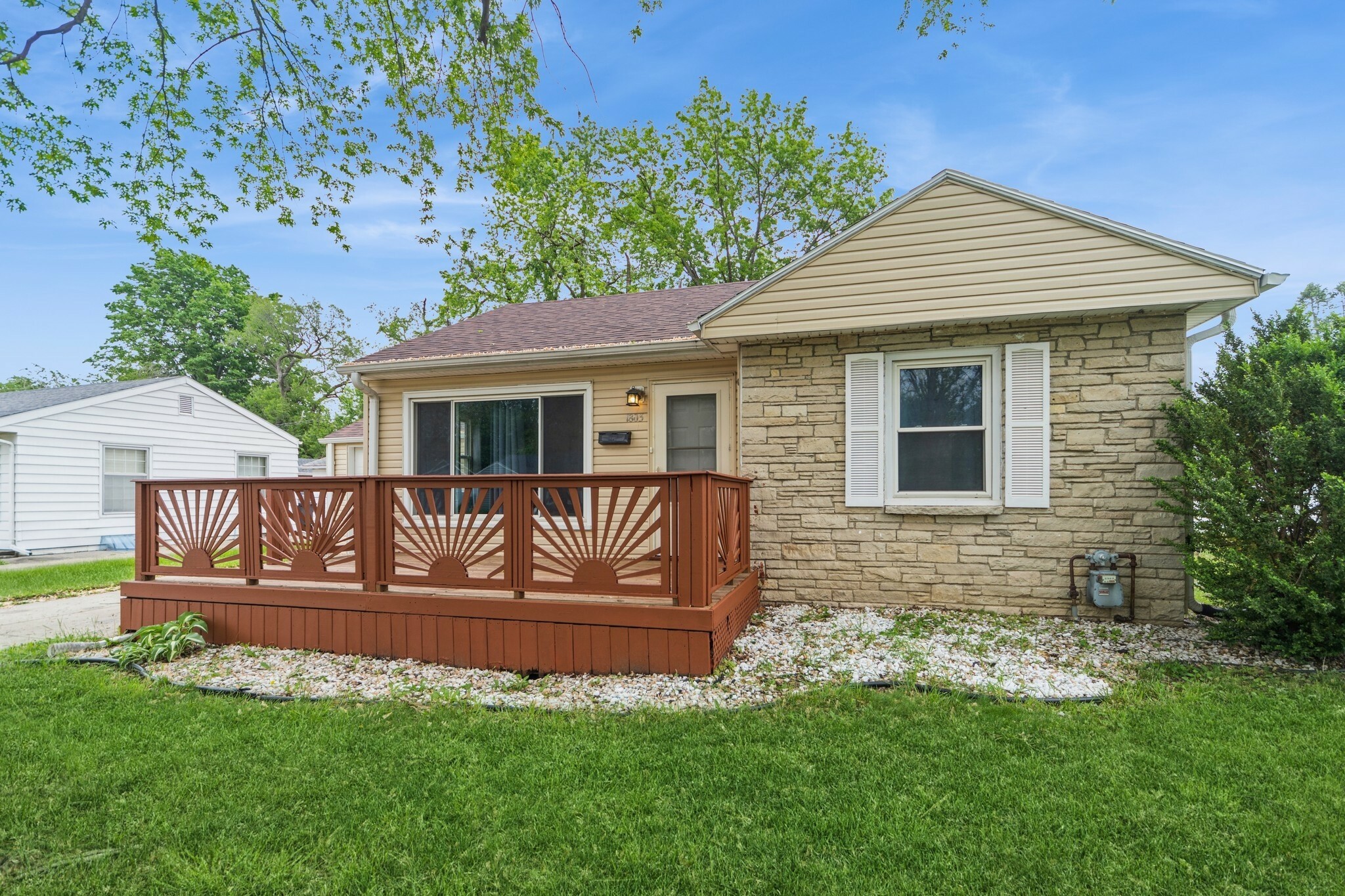 Property Photo: 1803 62nd Street IA 50322