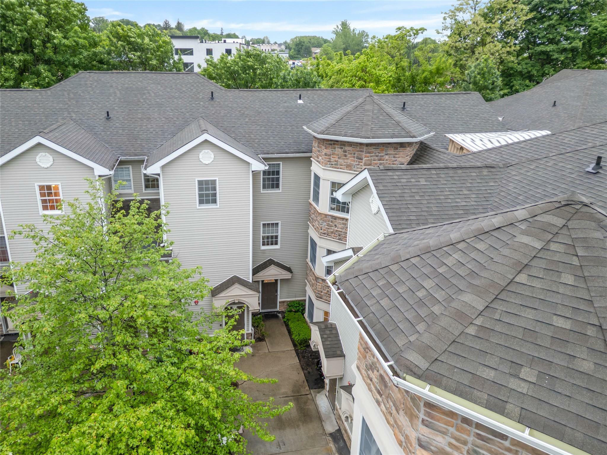 Property Photo: 12 Horizon Court 103 NY 10952