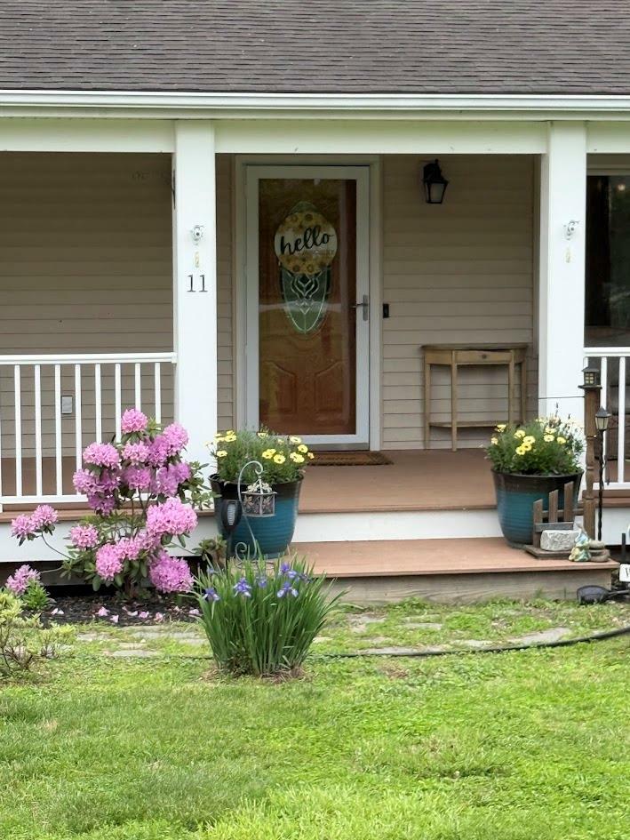 Property Photo: 11 Queen Anne Lane NY 12590