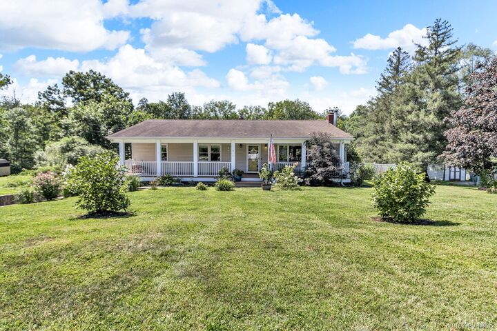 Property Photo: 11 Queen Anne Lane NY 12590