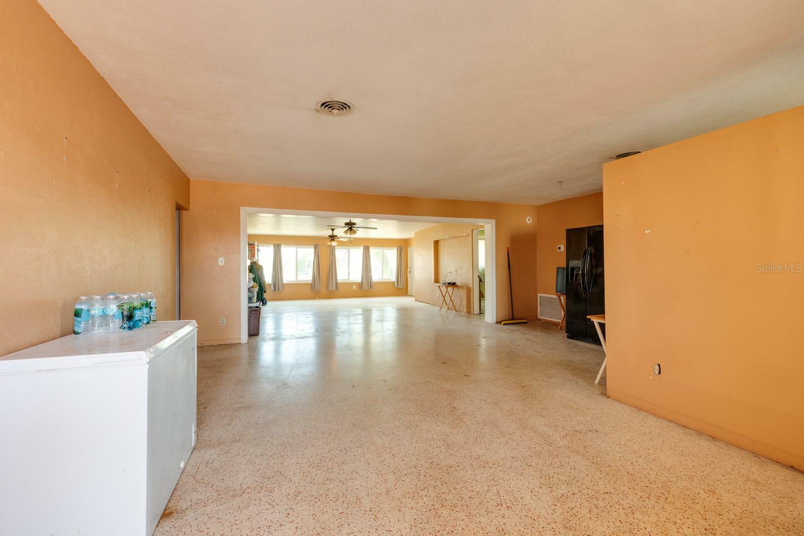 Property Photo: 9469 Treasure Lane NE FL 33702