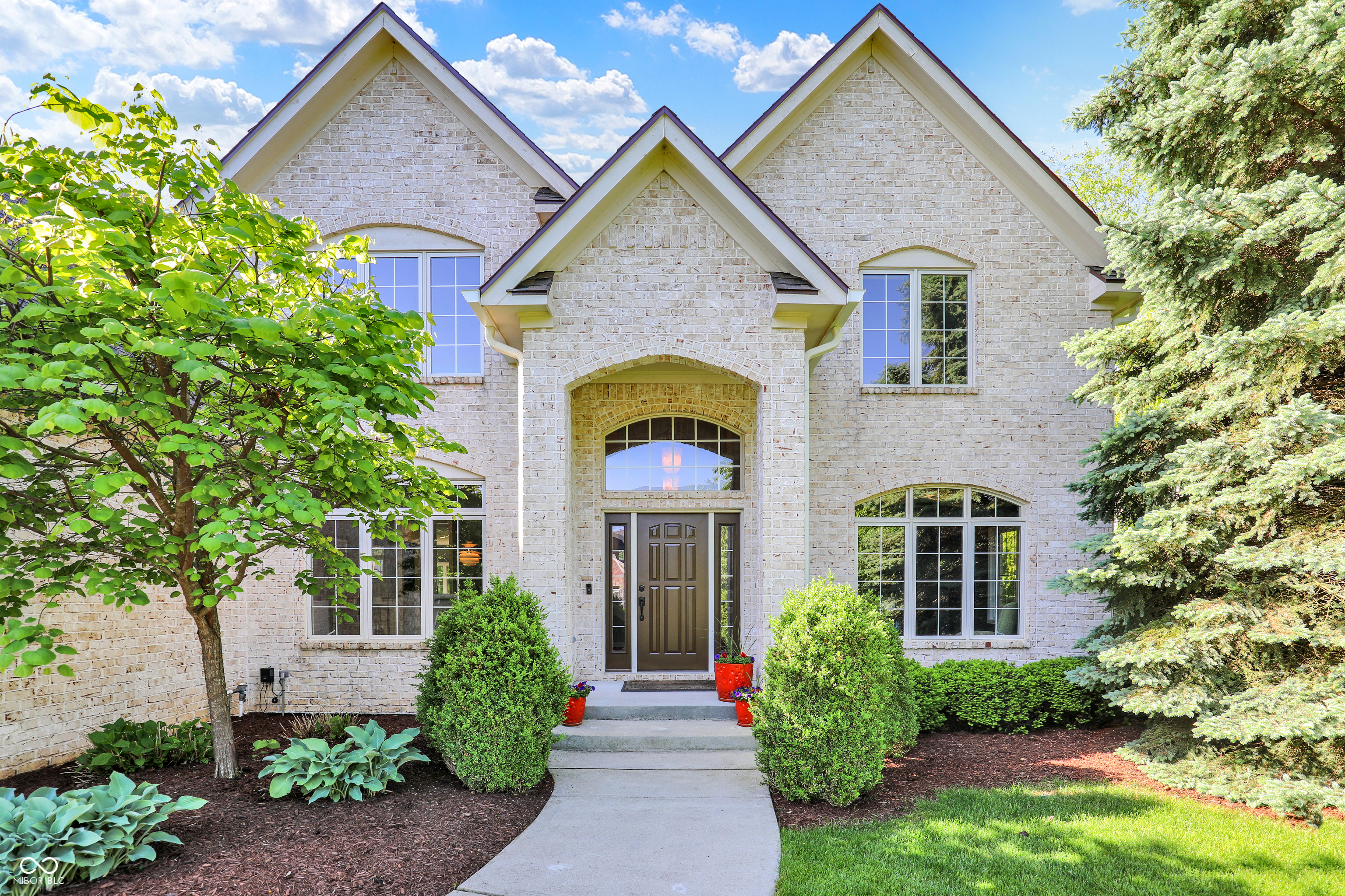 Property Photo: 16316 Brookhollow Drive IN 46074