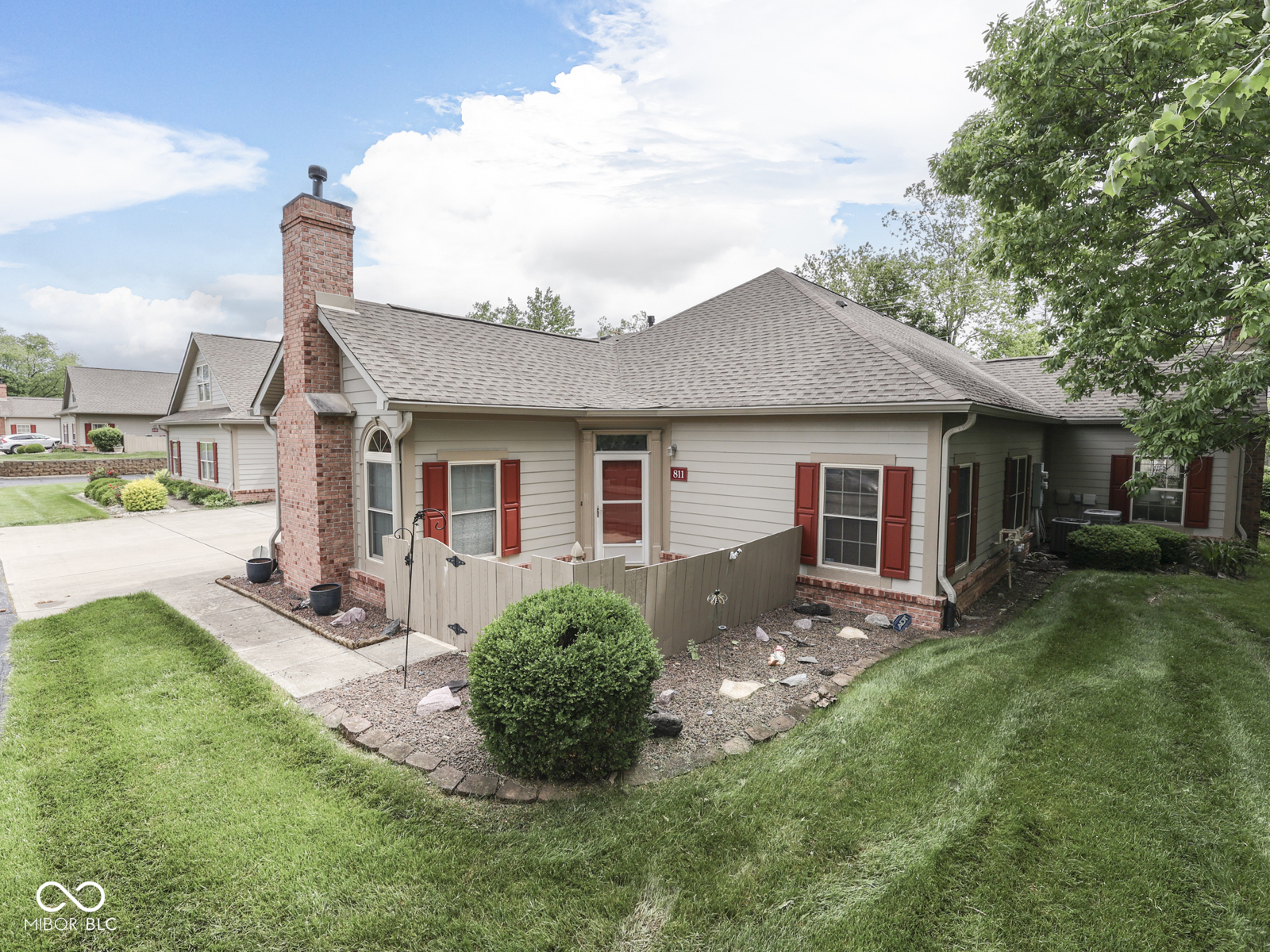 Property Photo:  811 Gazebo Way  IN 46142 