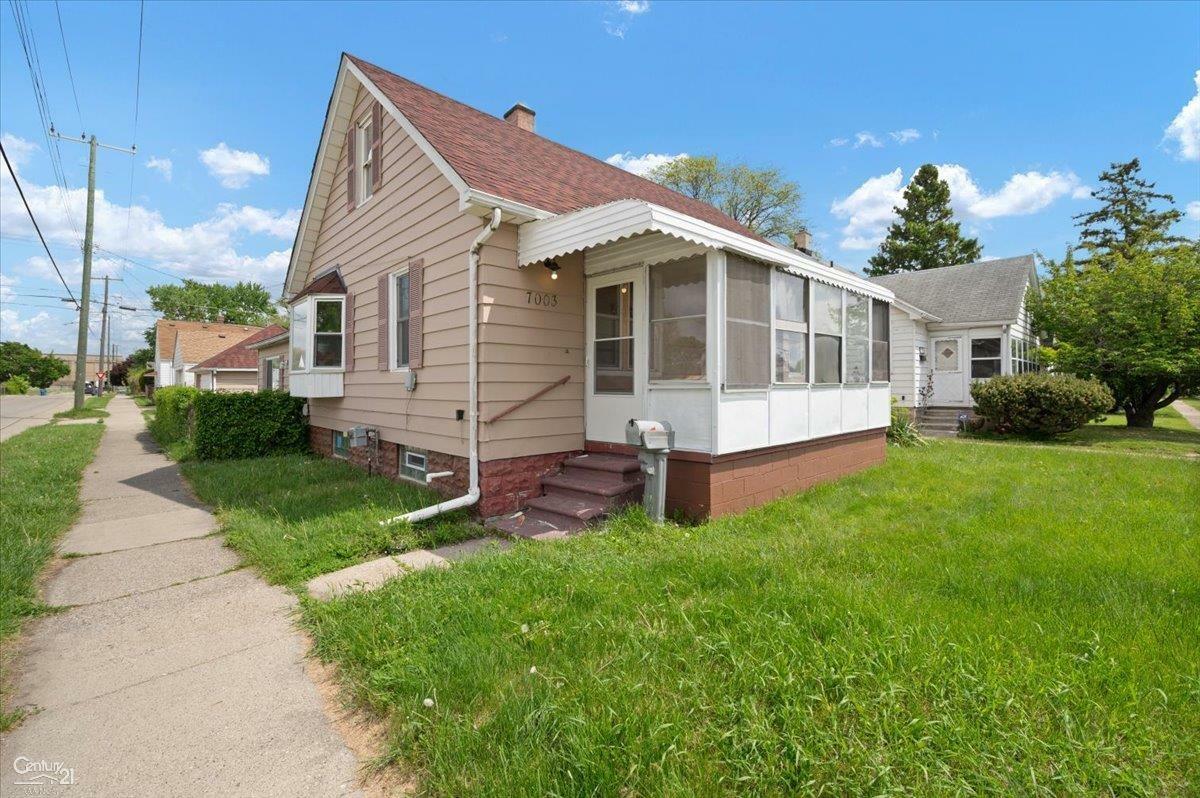 Property Photo: 7003 Paige Avenue MI 48091-2649