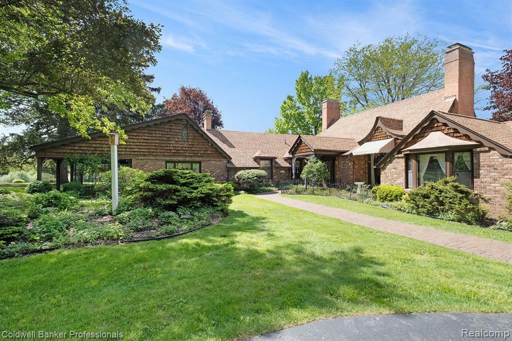 2103 E Newark Road  Lapeer MI 48446 9473 photo