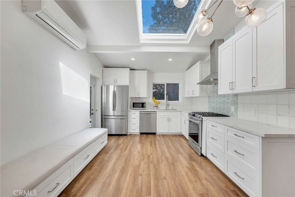 Property Photo: 5338 Campo Road CA 91364