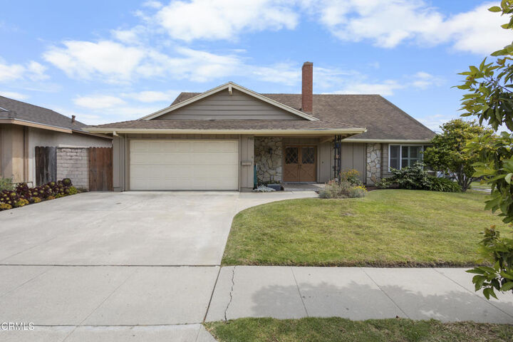 Property Photo:  9502 El Portal Court  CA 93004