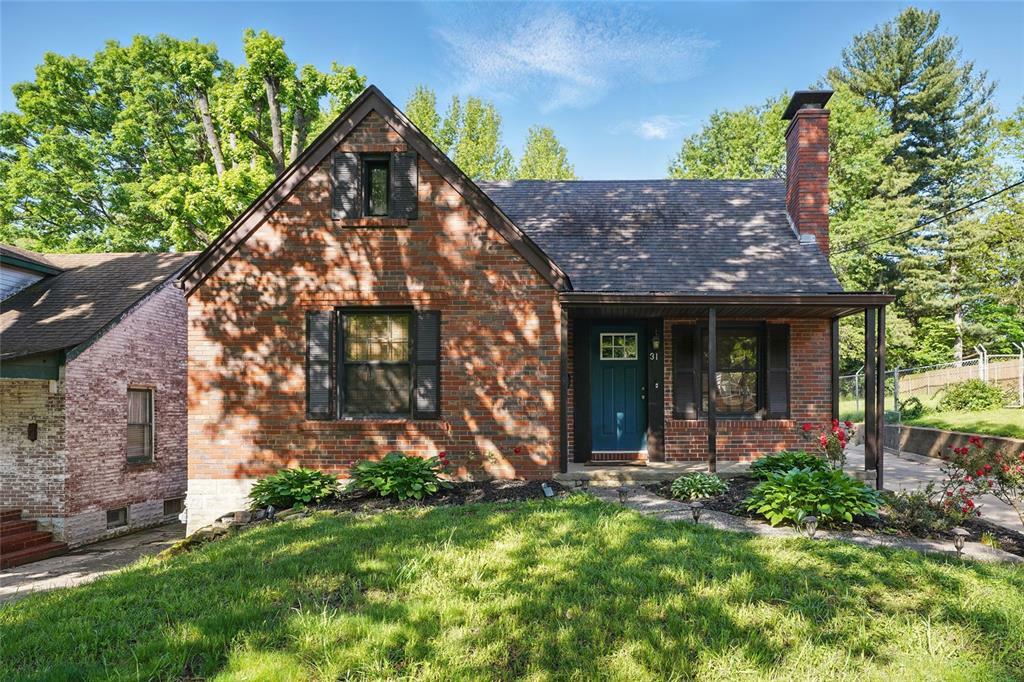 Property Photo: 31 S Hartnett Avenue MO 63135