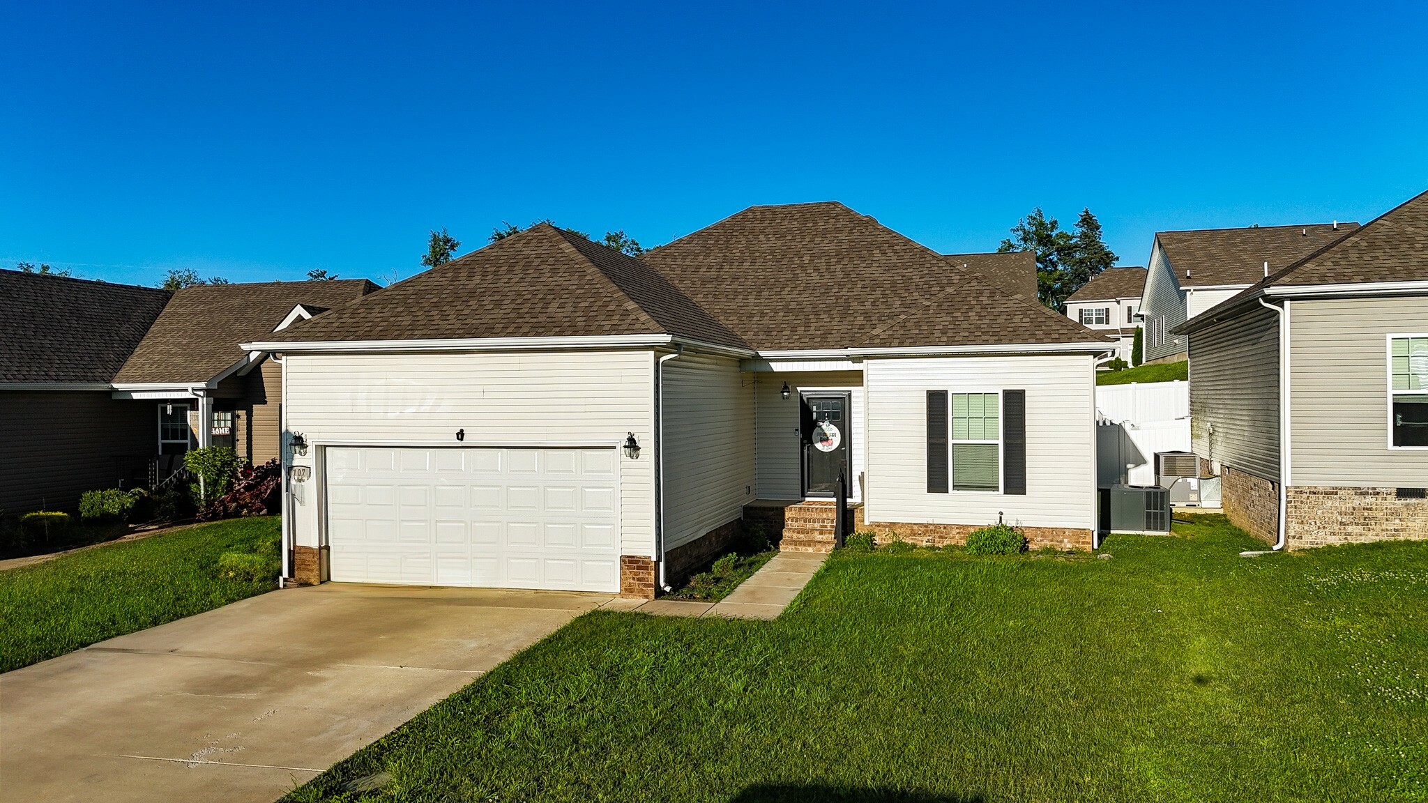 Property Photo: 107 Annas Way TN 37160