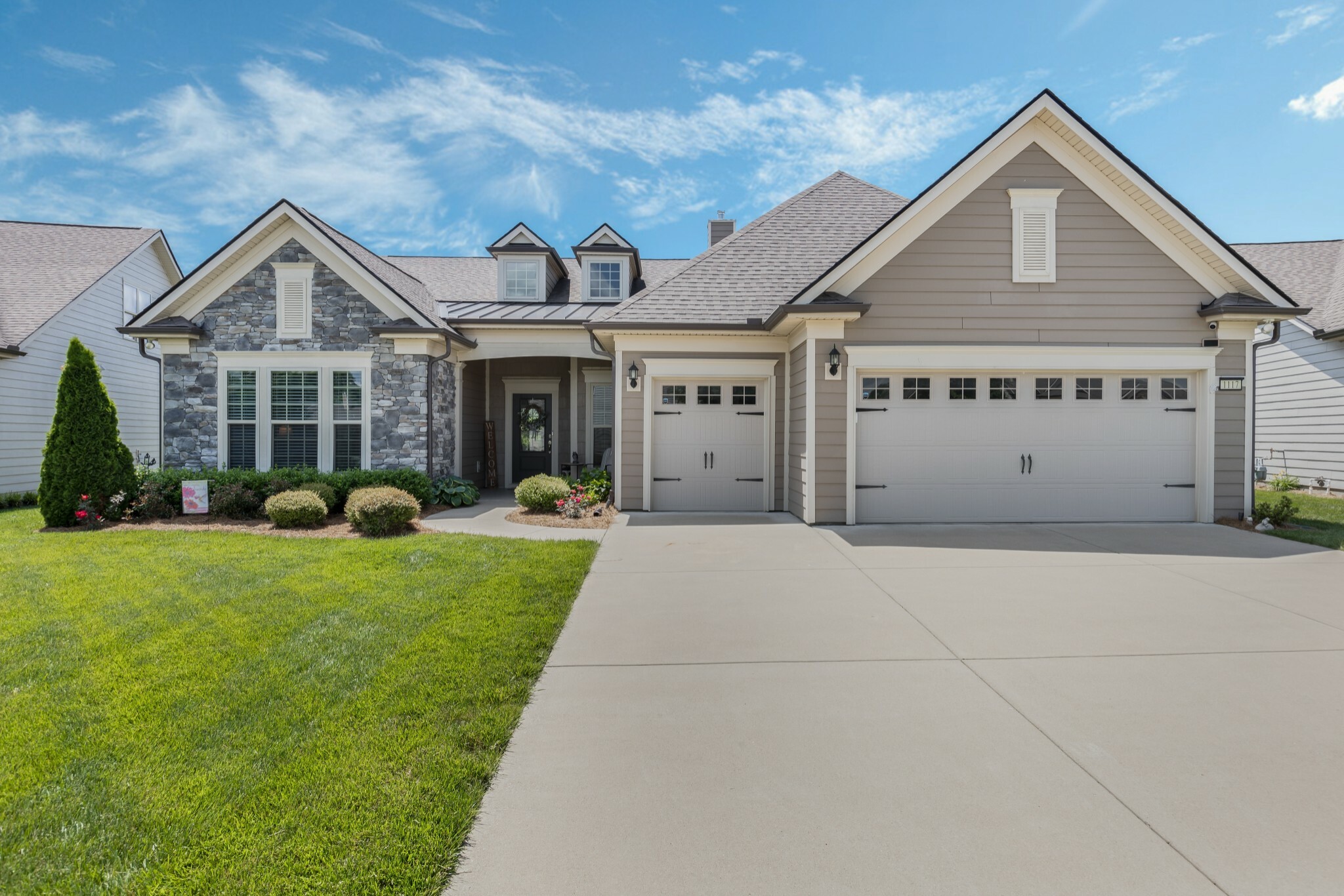 Property Photo: 1117 Davidson Walk TN 37174