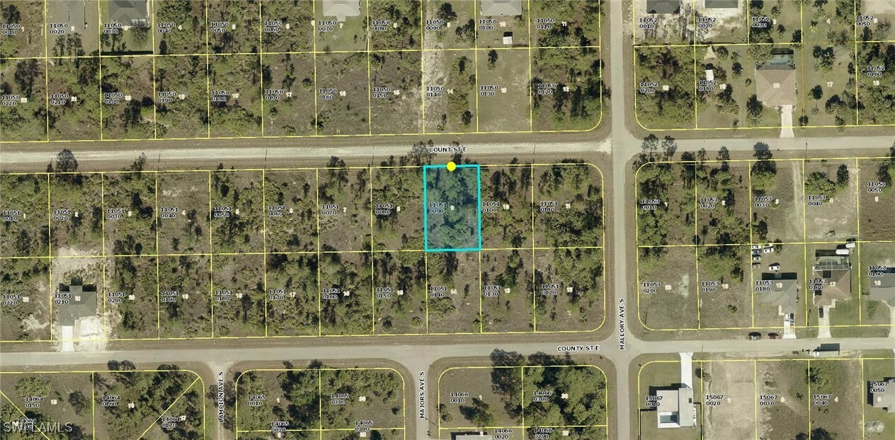 Property Photo: 1222 Count Street E FL 33974