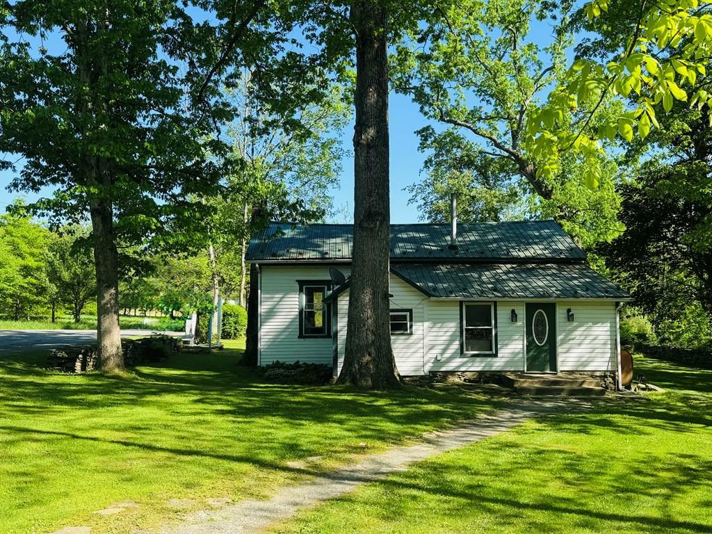 Property Photo: 395 Old School House Rd PA 18853
