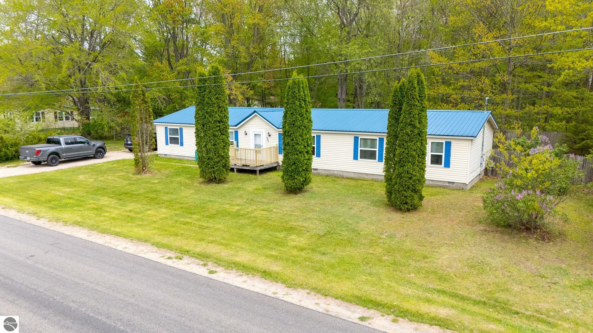 Property Photo: 299 Cloverleaf Lane MI 48629