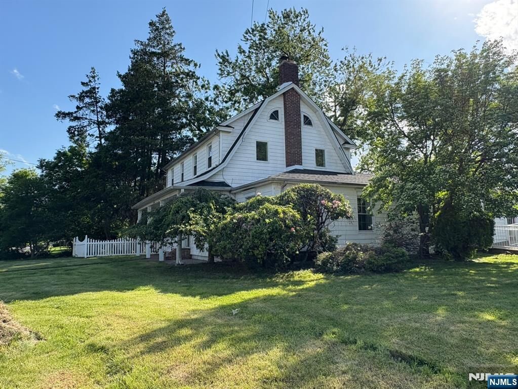 Property Photo:  630 Queen Anne Road  NJ 07666 