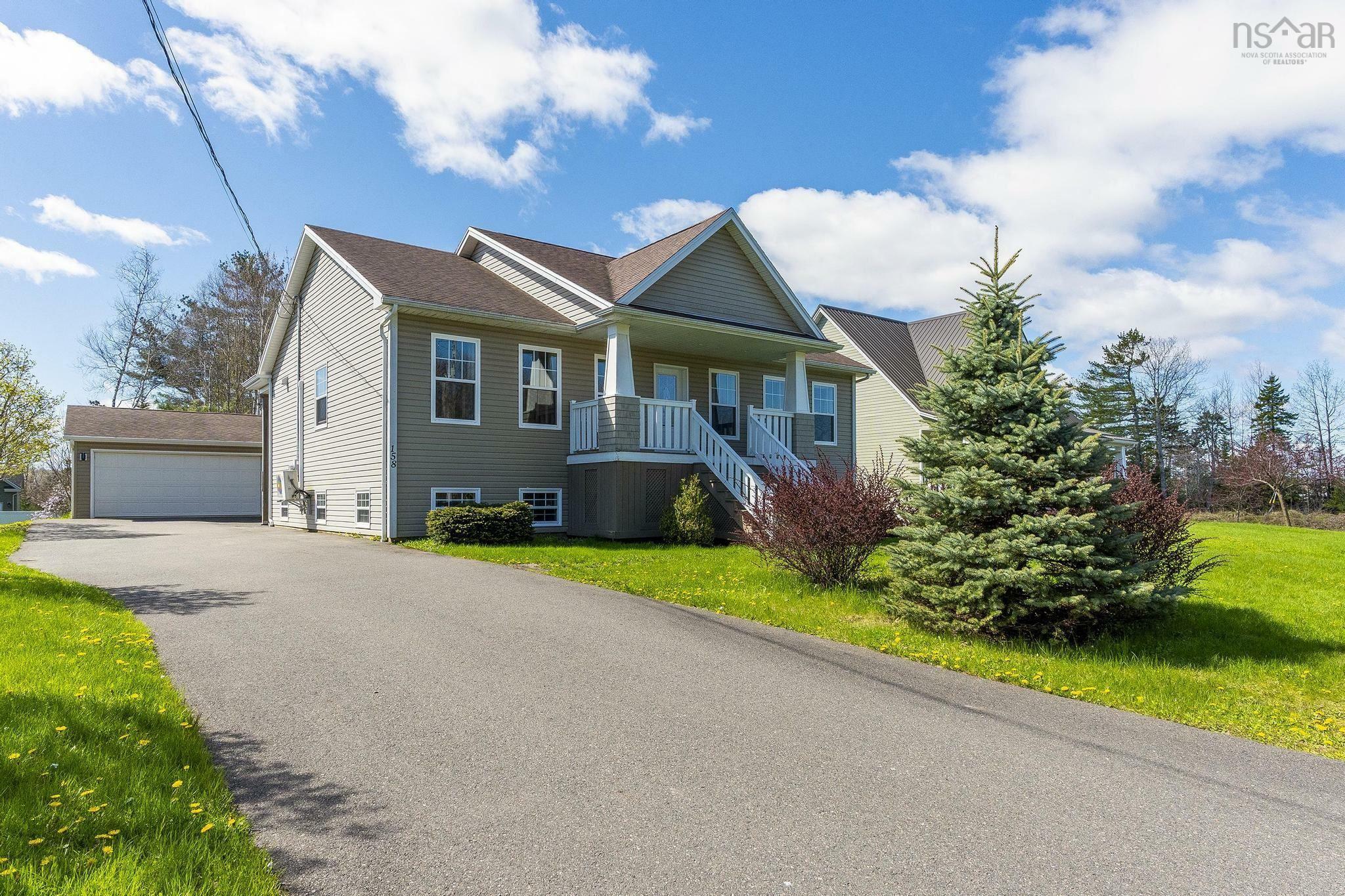 Property Photo:  158 Upham Drive  NS B2N 0E3 