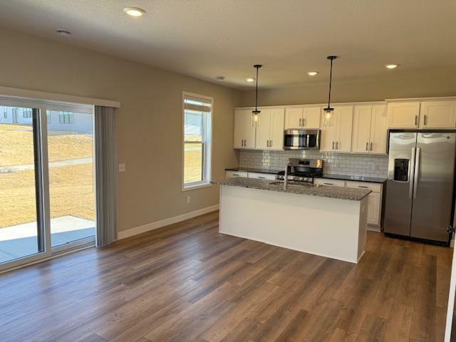 Property Photo: 5370 Robinwood Court MN 55318