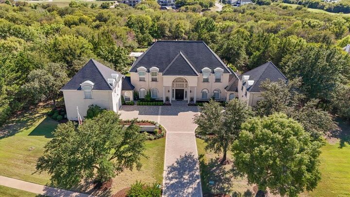 Property Photo: 2844 Eden Drive TX 75104