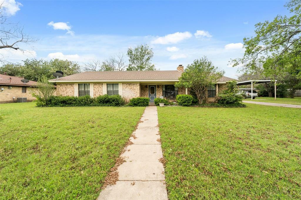 402 N Walnut Street  Lacy Lakeview TX 76705 photo