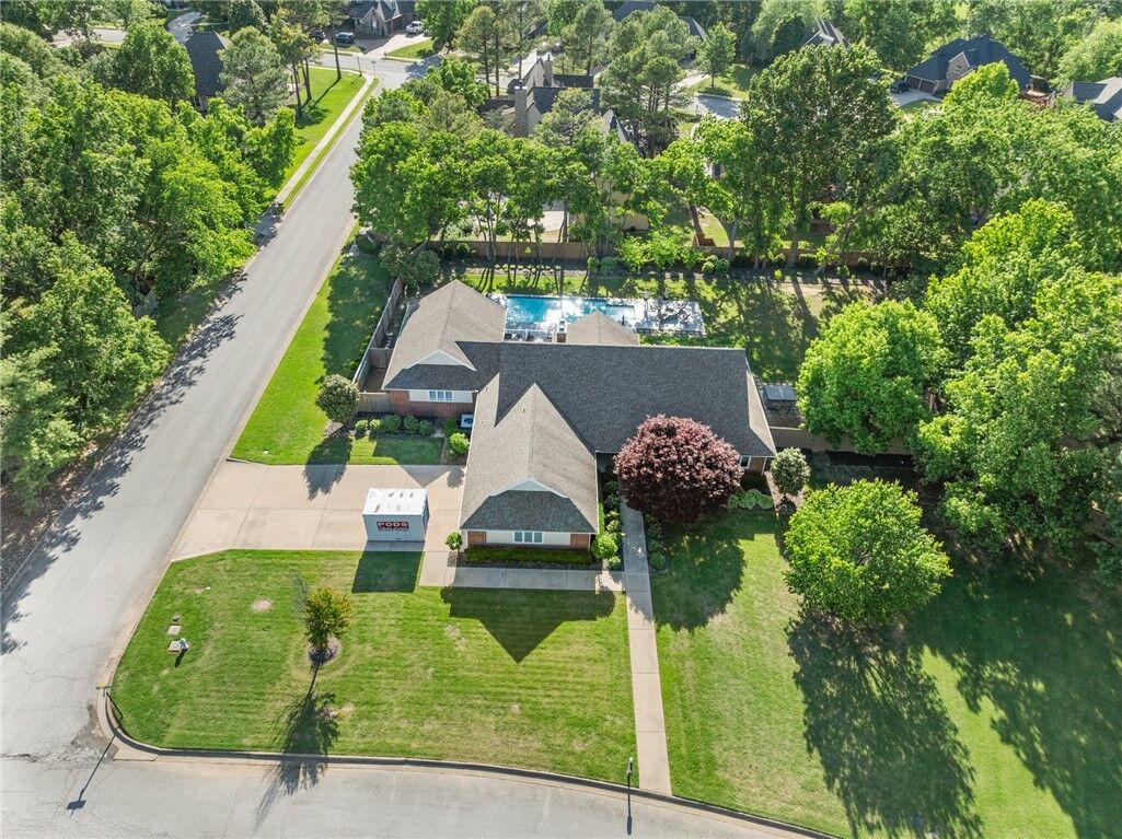 Property Photo:  5426 W Magnolia Street  AR 72758 