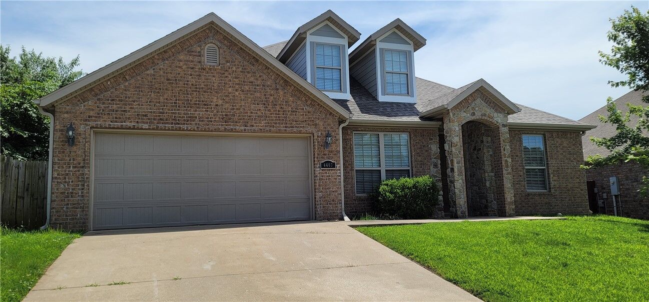 Property Photo: 4403 SW Acres Avenue AR 72713