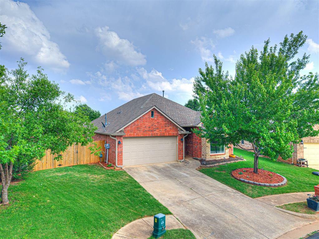Property Photo: 1808 Shady Lane OK 73003