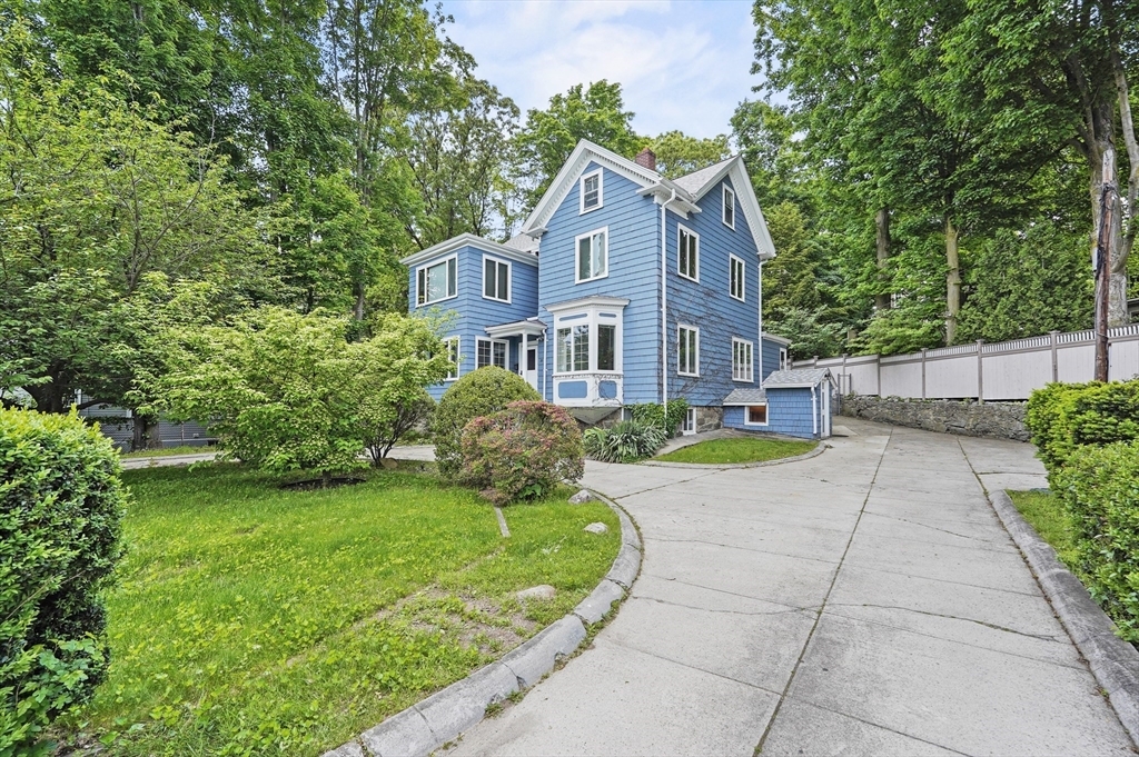 Property Photo:  20 Willow Street  MA 02459 