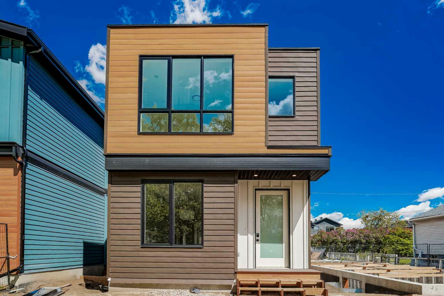 Property Photo: 436 28 Avenue NW AB T2M 2K6