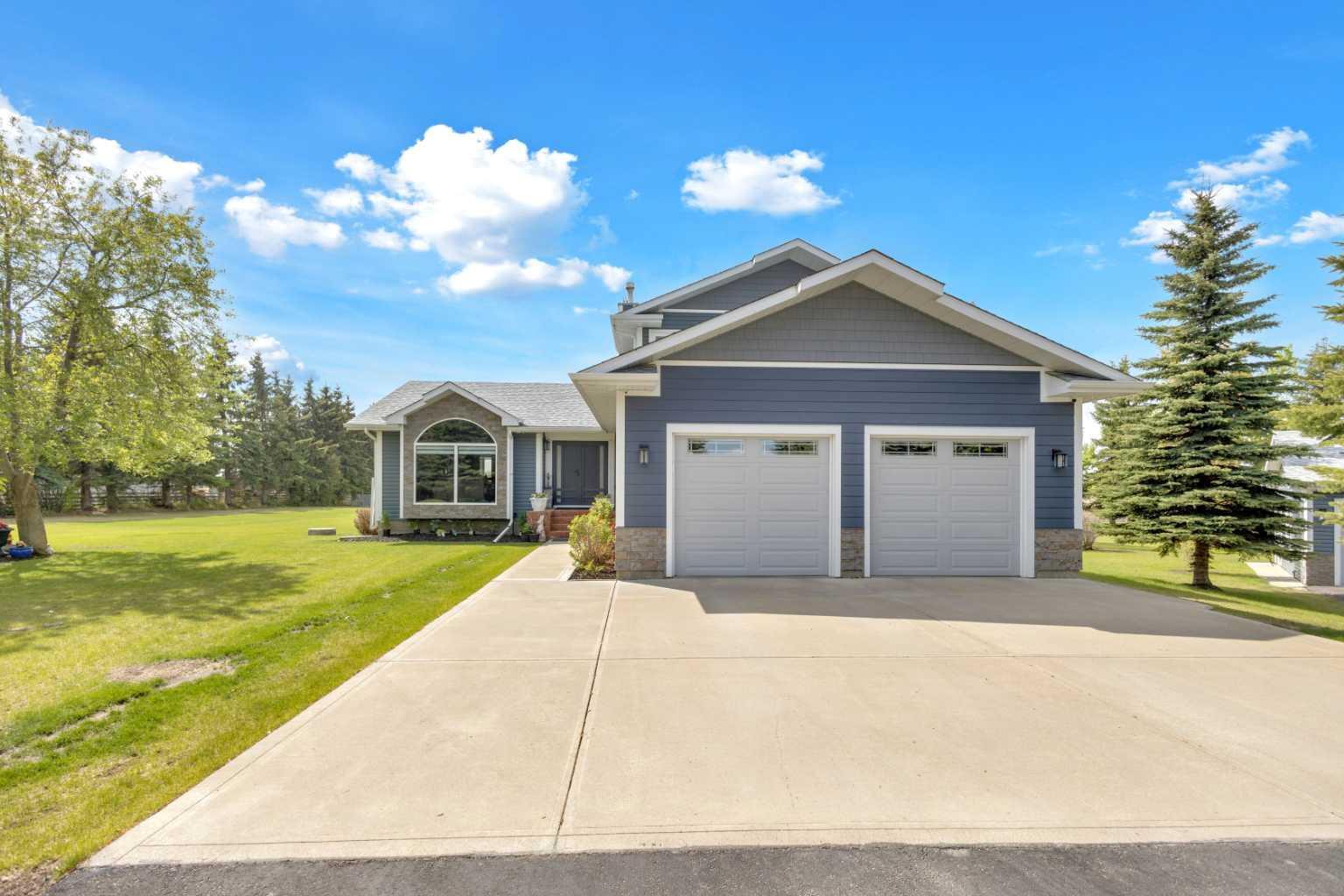 On Range Road 281  Rural Red Deer County AB T4E 1W8 photo