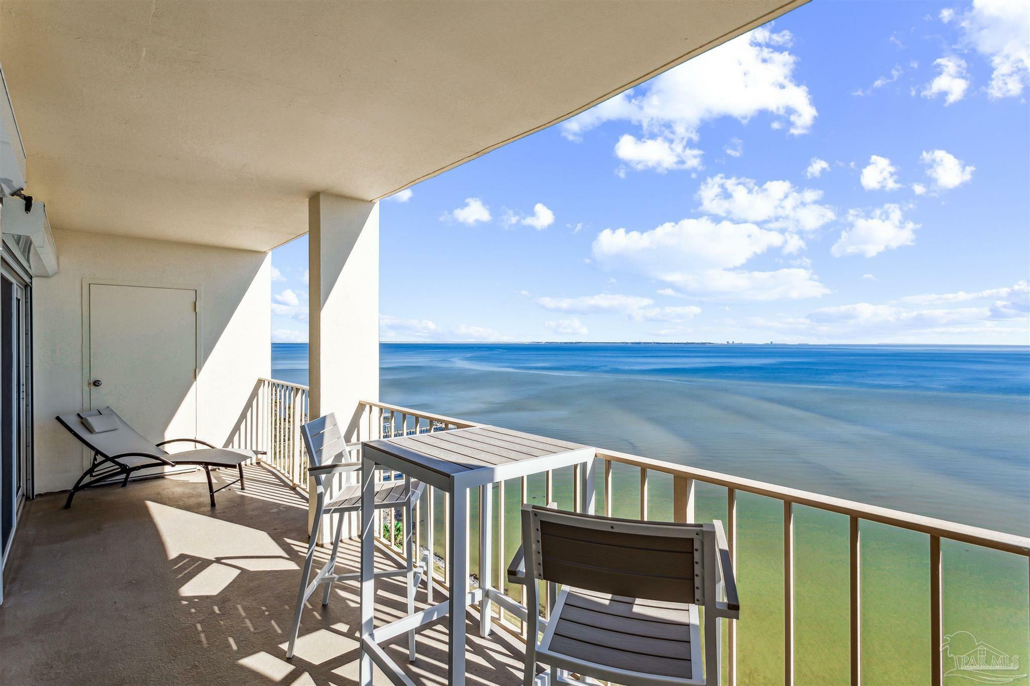 Property Photo: 615 Bayshore Dr 1106 FL 32507