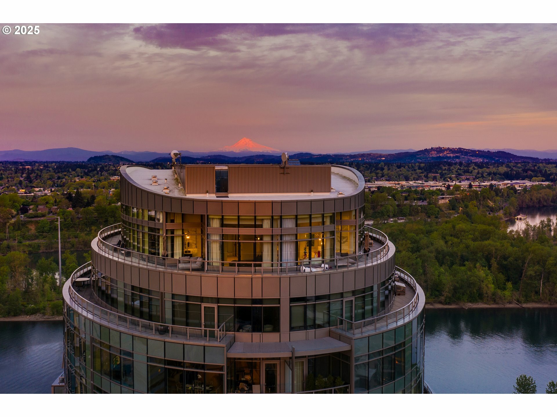 3601 S River Pkwy 3101  Portland OR 97239 photo