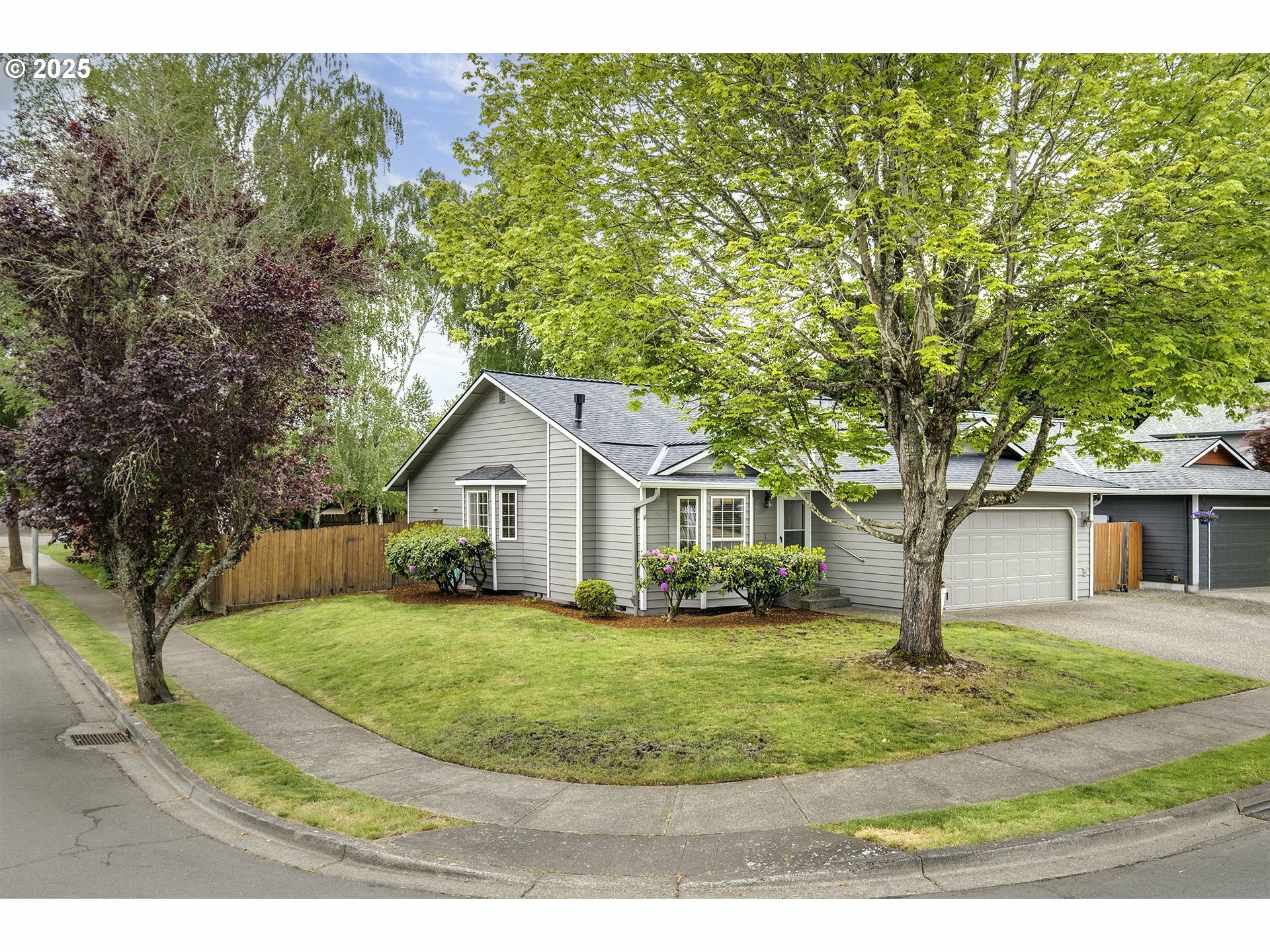 Property Photo: 284 NE Milne Rd OR 97124