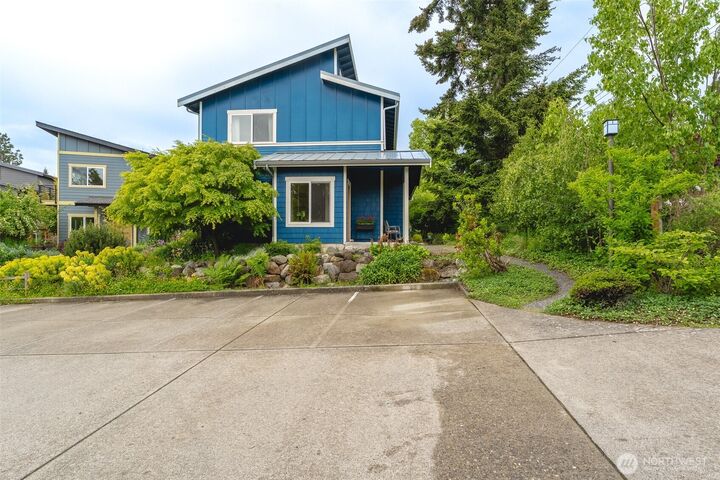 Property Photo:  2508  Mill Avenue  WA 98225 