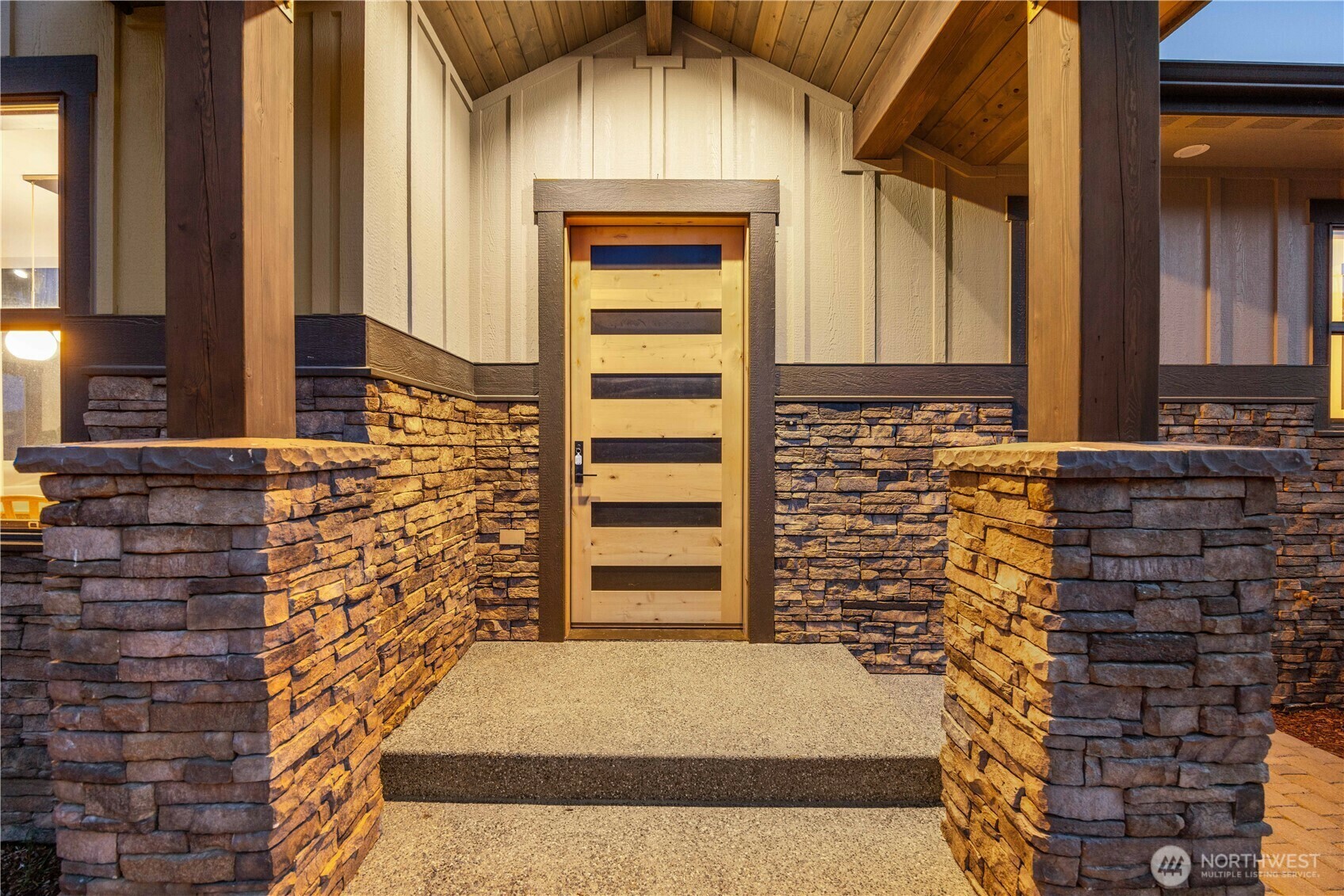 Property Photo: 50 Capri Road WA 98831