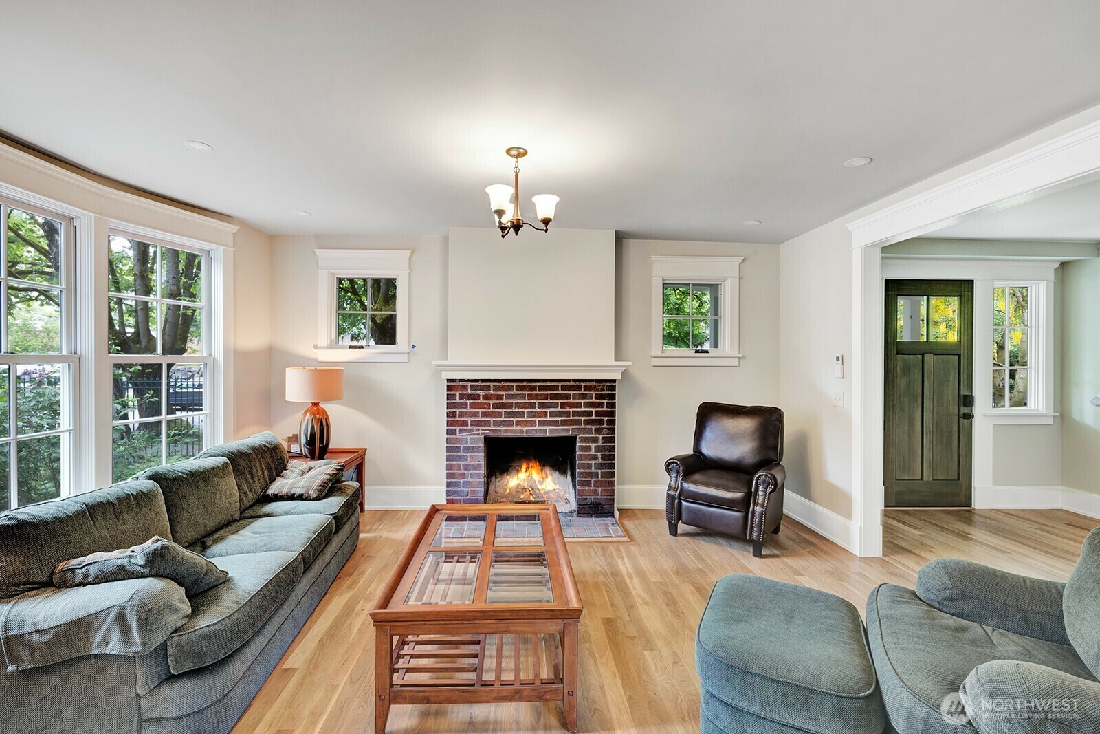 Property Photo: 1708 18th Avenue WA 98122