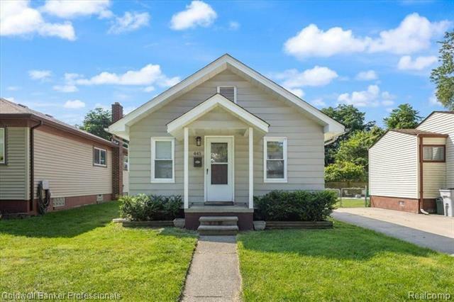 Property Photo: 445 W Milton Avenue MI 48030