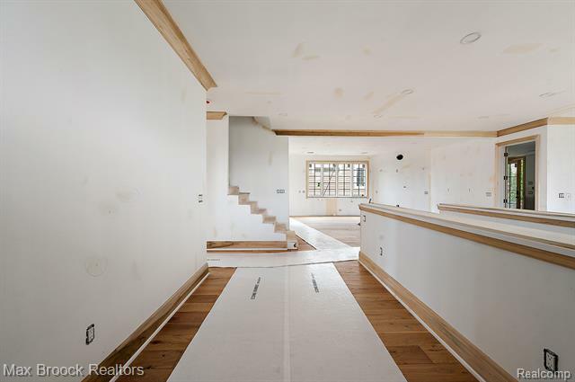 Property Photo: 1395 Northlawn Boulevard MI 48009