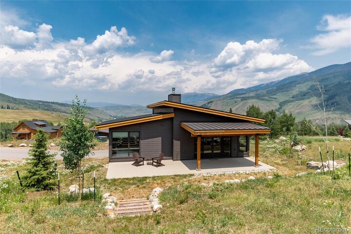 Property Photo:  17 Vendette Road  CO 80498 