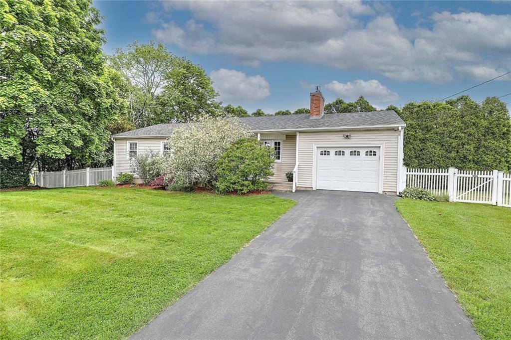 Property Photo:  4 Johnson Court  RI 02809 