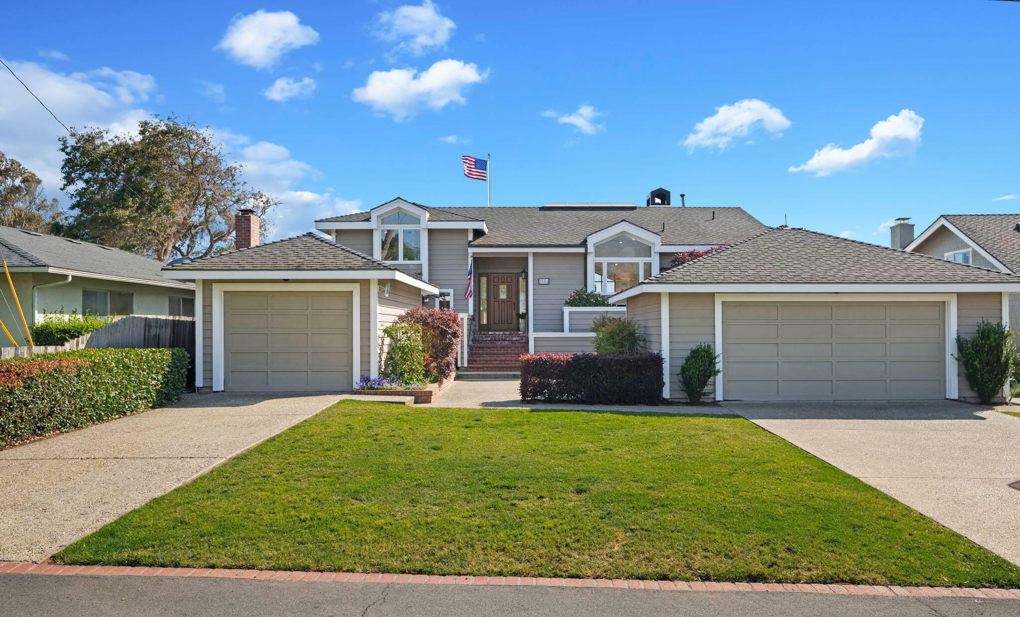 Property Photo: 5529 Calle Arena CA 93013