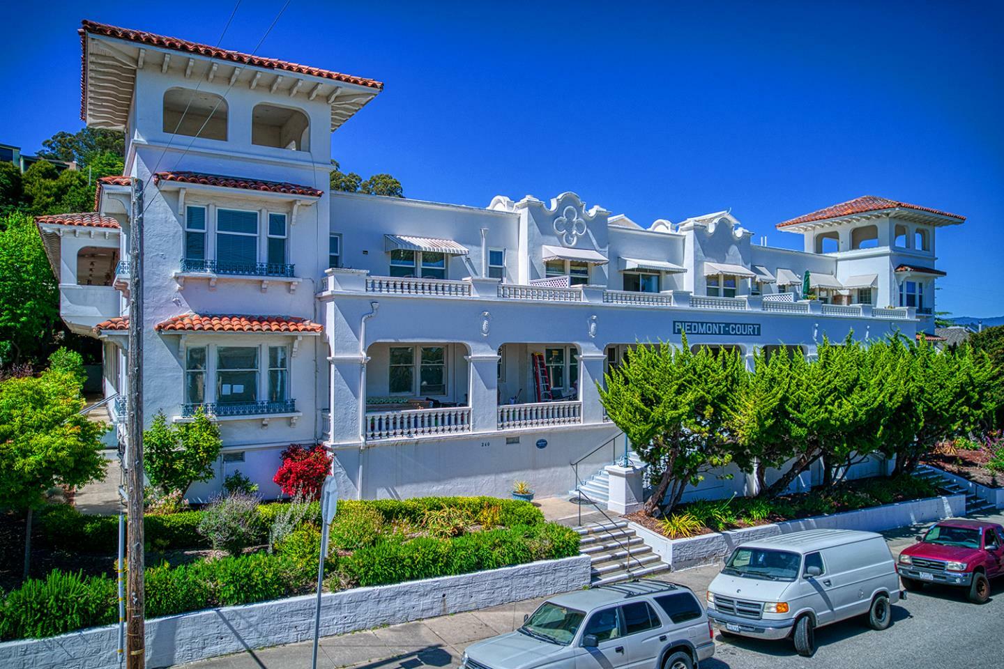 Property Photo: 260 High 207 A And B CA 95060