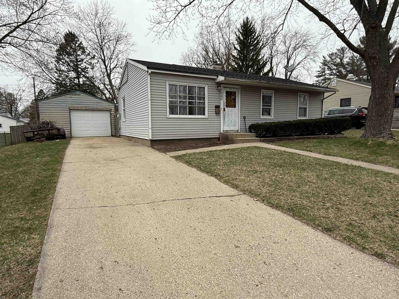 Property Photo: 1540 Grant Street WI 53511