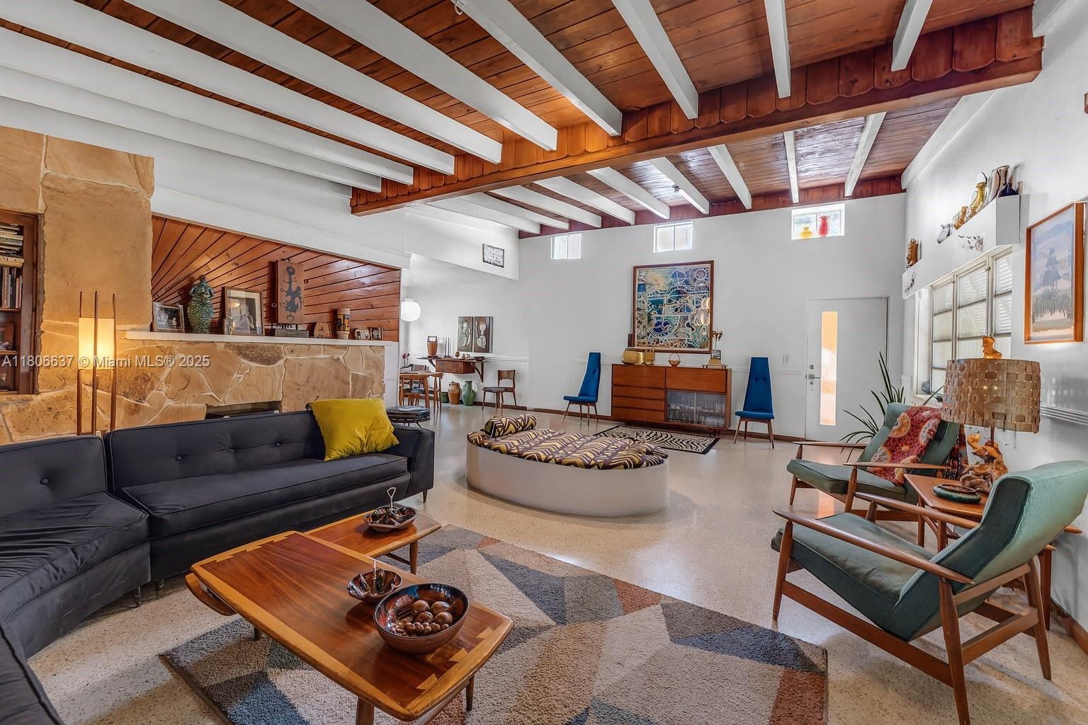 Property Photo: 1895 SW 25th St FL 33133