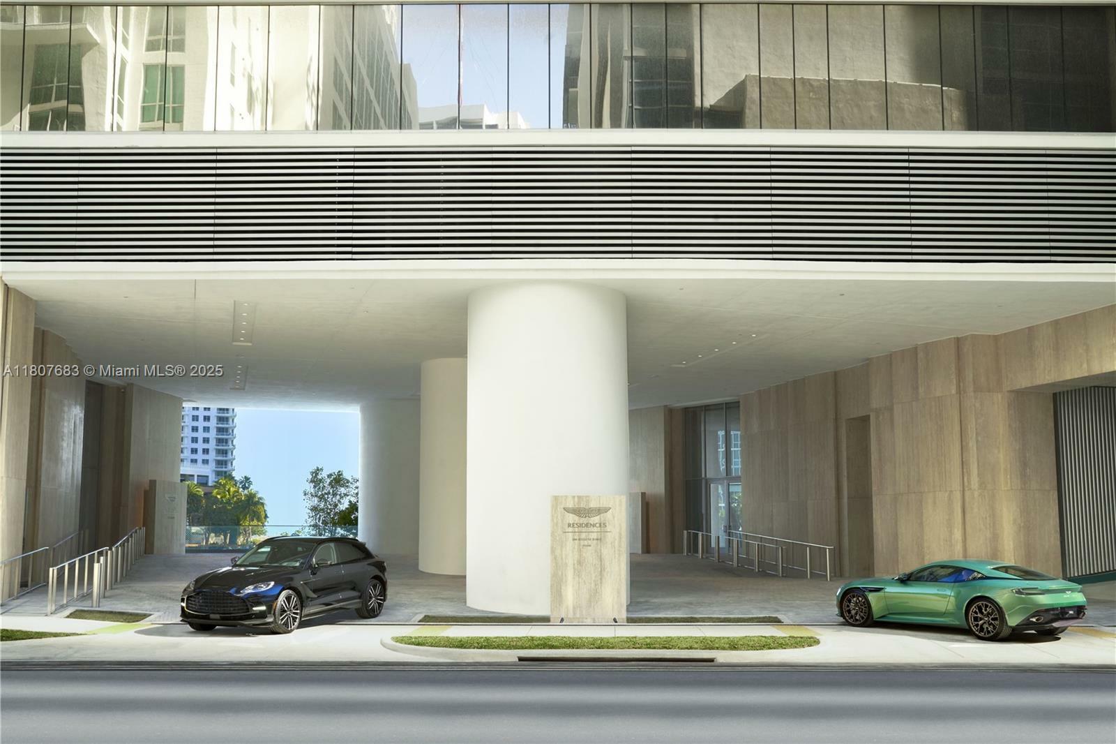 Property Photo: 300 Biscayne Blvd Way 4003 FL 33131