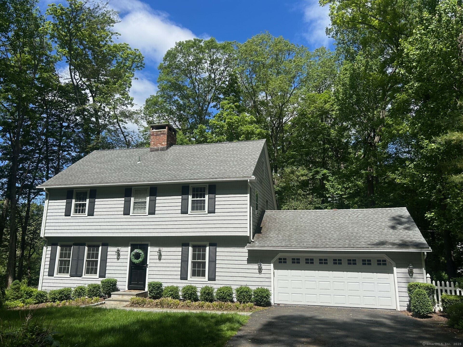 Property Photo:  2 Hunter Lane  CT 06877 