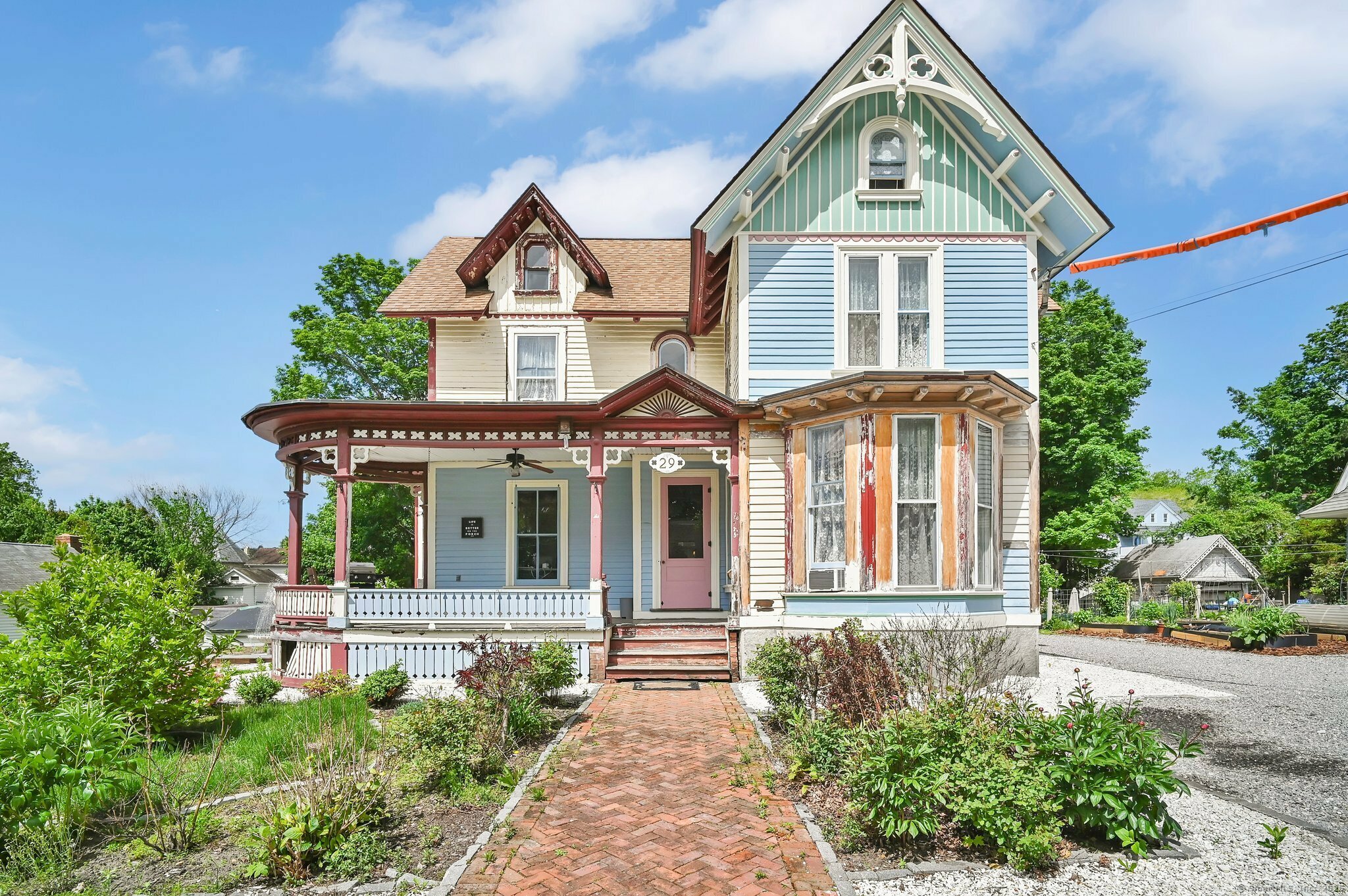 Property Photo: 29 Walnut Street CT 06098