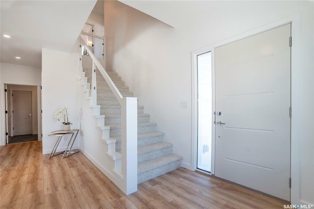 Property Photo: 131 Kenaschuk Crescent SK S7W 0Y3