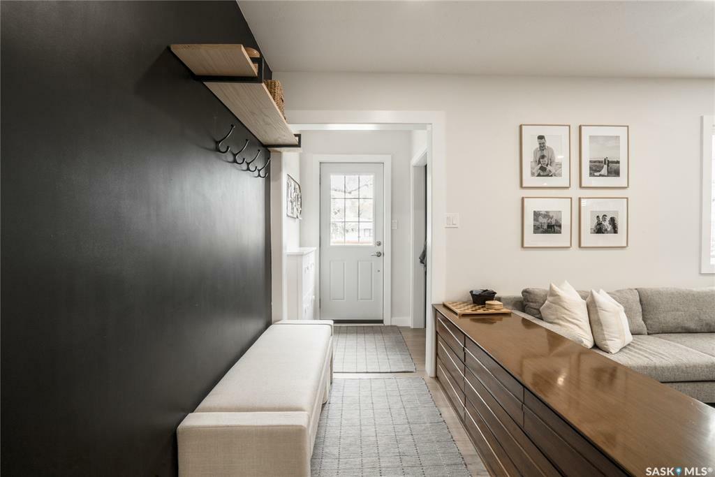 Property Photo: 407 108th Street W SK S7N 1R1
